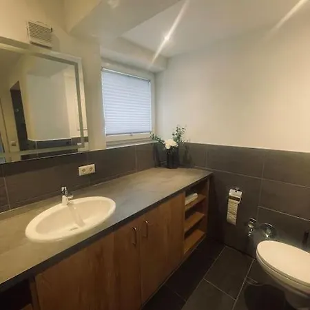 Haus Alpenrose Апартаменты *